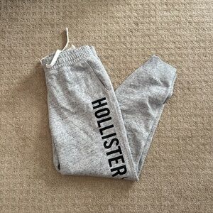 Hollister Kids Light Gray Jogger Sweatpants with Black Logo